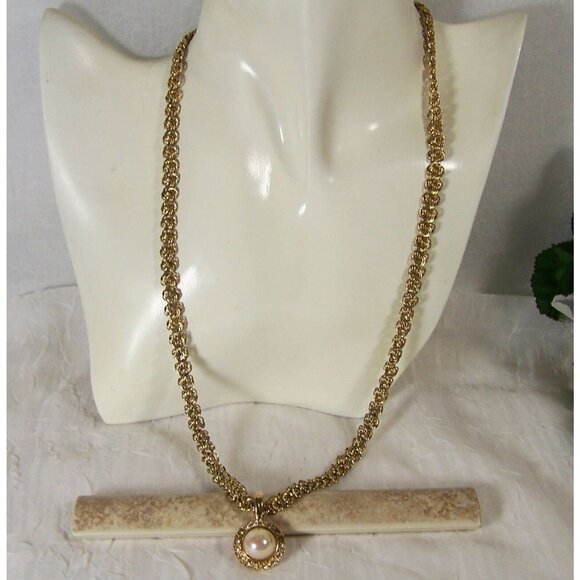 Vintage Roman Signed Necklace Faux Pearl Pendant Beautiful Flat Chain Style 24" - Picture 2 of 5